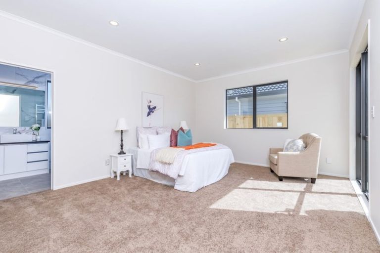 Photo of property in 46 Schoolside Road, Kumeu, 0810