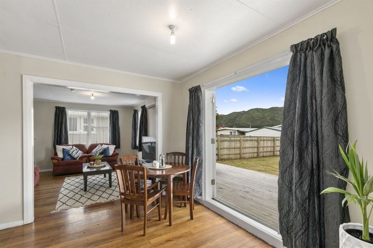 Photo of property in 24 Hamstead Street, Wainuiomata, Lower Hutt, 5014