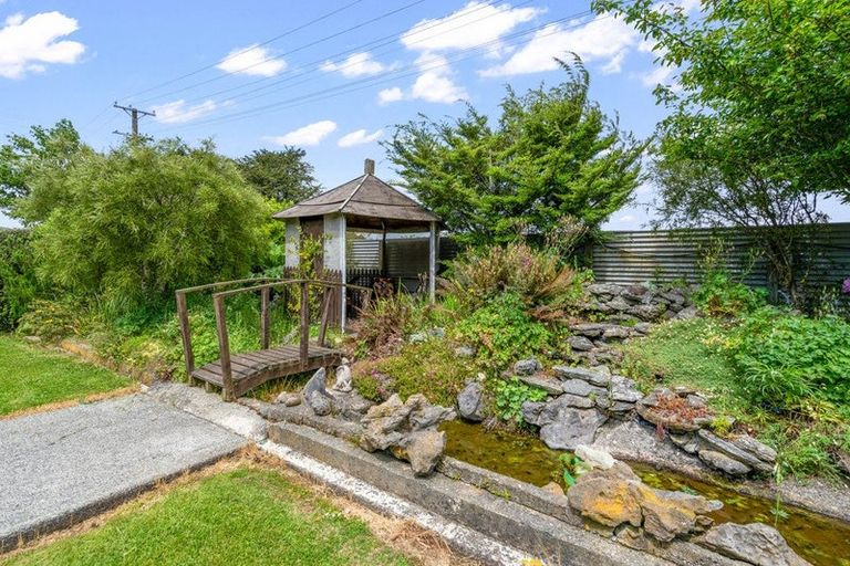 Photo of property in 2268 Ohai Clifden Highway, Orawia, Otautau, 9682
