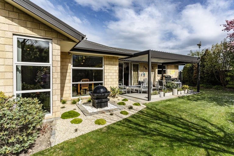 Photo of property in 38 Acacia Avenue, Rangiora, 7400
