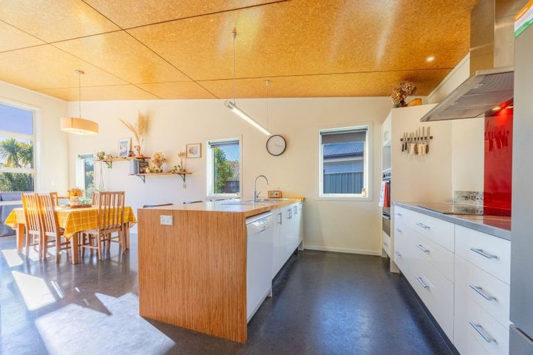 Photo of property in 13 Abbot Avenue, Waipawa, 4210