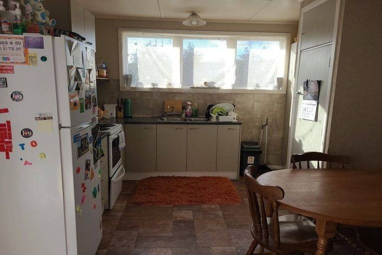 Photo of property in 5 Turner Drive, Western Heights, Rotorua, 3015