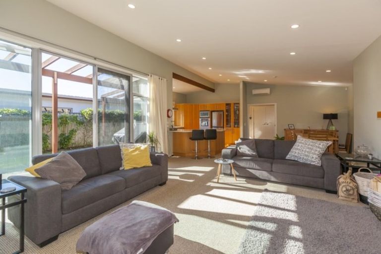 Photo of property in 2 Beckett Lane, Raumati Beach, Paraparaumu, 5032