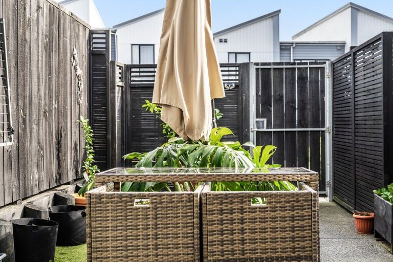 Photo of property in 14 Malcolm Calder Road, Hobsonville, Auckland, 0616