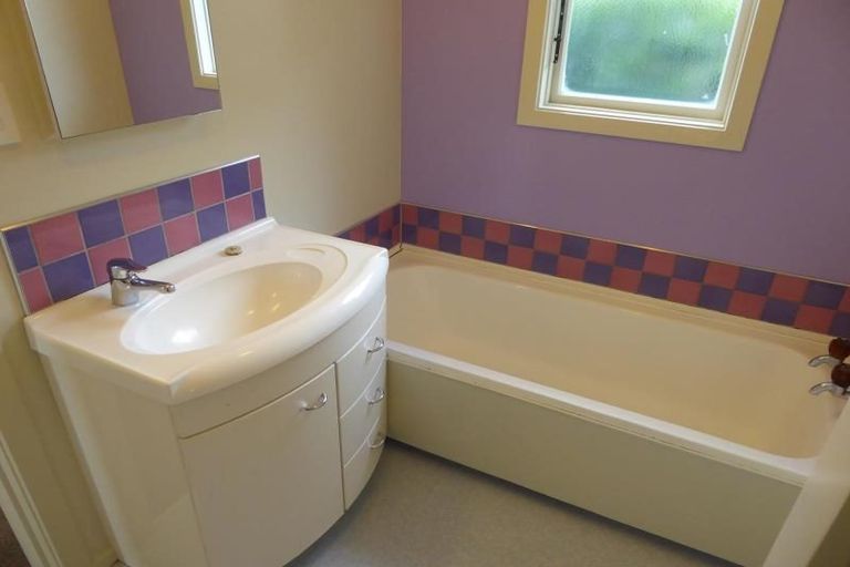 Photo of property in 24 Voltaire Street, Karori, Wellington, 6012