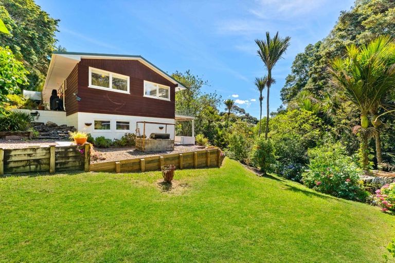 Photo of property in 260 School Road, Waimauku, 0881