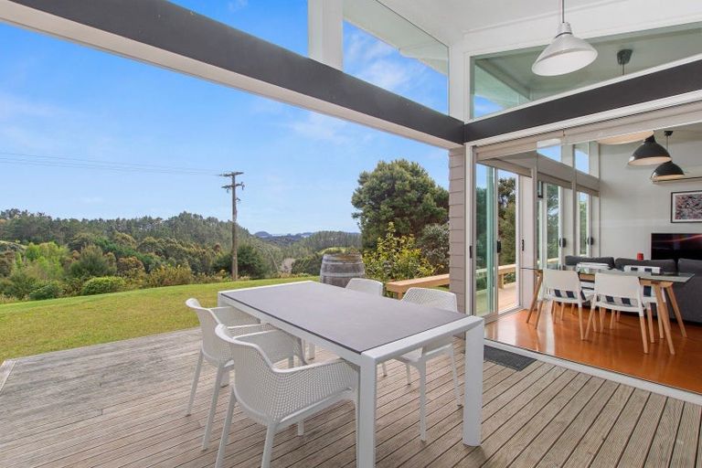 Photo of property in 190 Paroa Bay Road, Russell, 0272