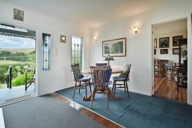 Photo of property in 1664 Kahuranaki Road, Kahuranaki, Havelock North, 4295