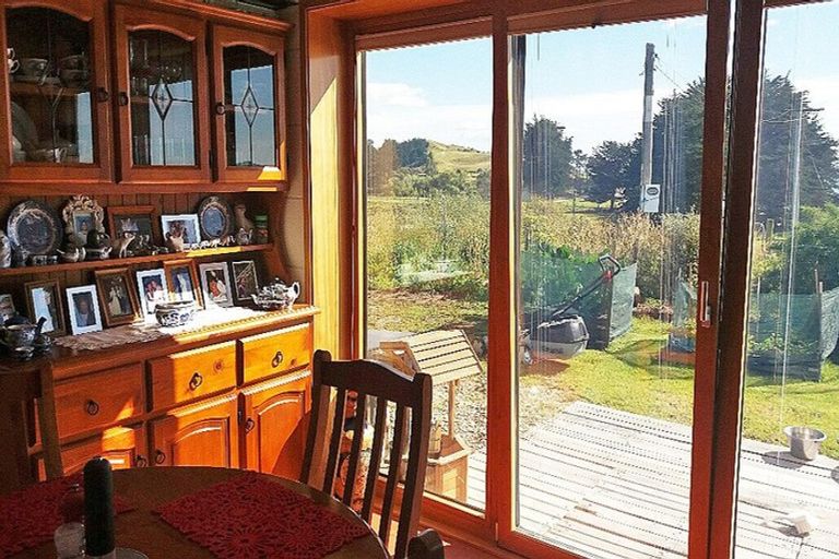 Photo of property in 10 Stafford Street, Hampden, 9410