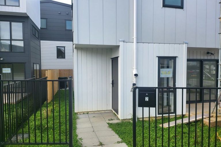 Photo of property in 2 Dotterel Place, Westgate, Auckland, 0614