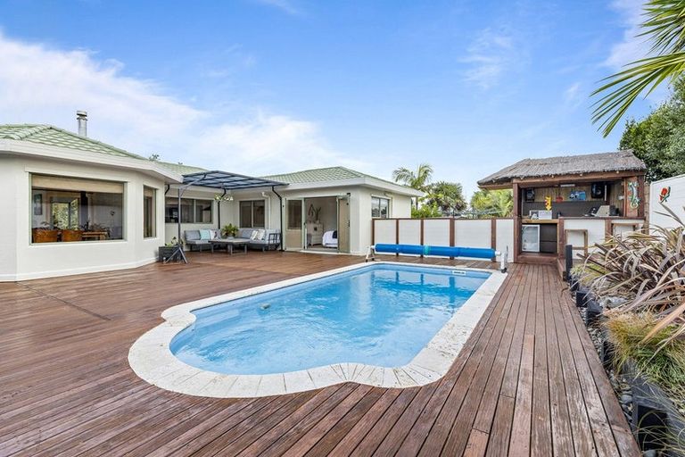 Photo of property in 4 Farnell Place, Gulf Harbour, Whangaparaoa, 0930