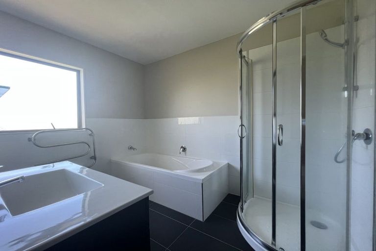 Photo of property in 45 Riverglade Parkway, Te Atatu South, Auckland, 0610