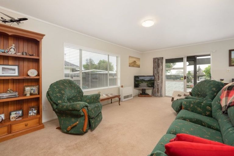 Photo of property in 25 Hookey Drive, Te Puke, 3119