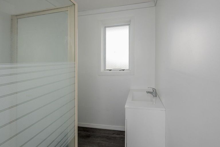 Photo of property in 12 Stuckey Street, Levin, 5510