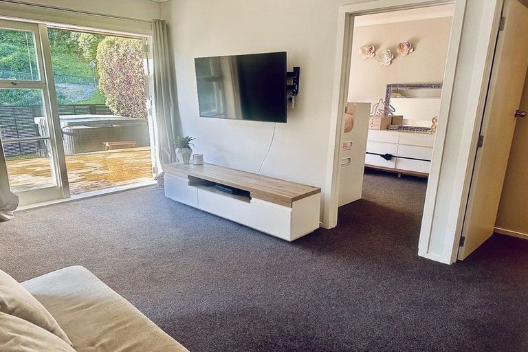Photo of property in 73 Faraday Street, Hospital Hill, Napier, 4110