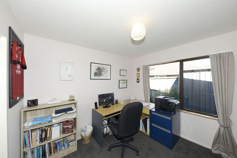 Photo of property in 8 Greenwood Close, Woodend, 7610
