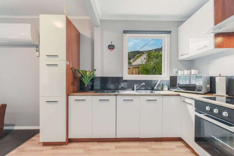 Photo of property in 82b Wellington Street, Picton, 7220