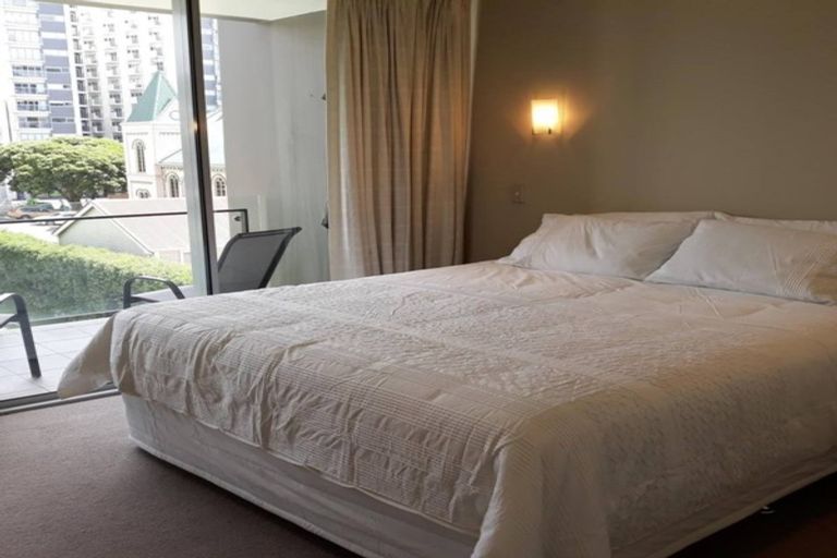 Photo of property in Sanctum Apartment, 10 Ebor Street, Te Aro, Wellington, 6011