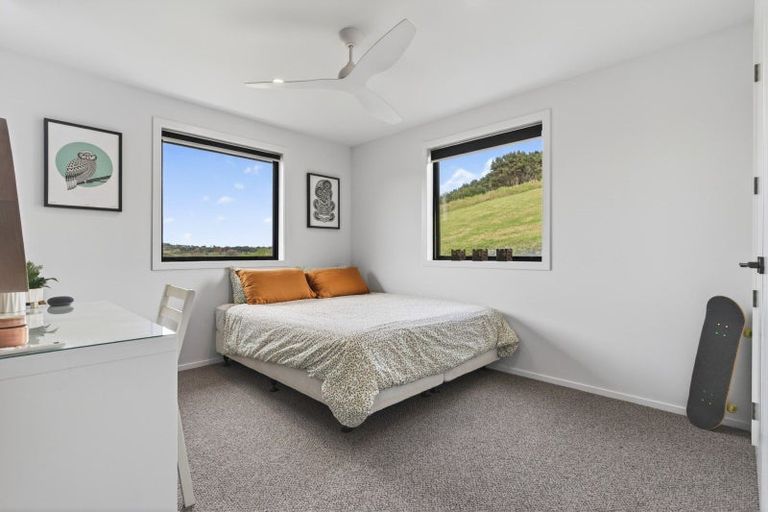 Photo of property in 10 Lakeview Lane, Mangawhai, 0573