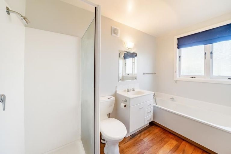 Photo of property in 17 Birdwood Road, Waterloo, Lower Hutt, 5011