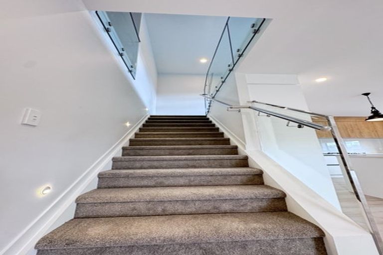 Photo of property in 153 Kowhai Road, Orewa, 0931