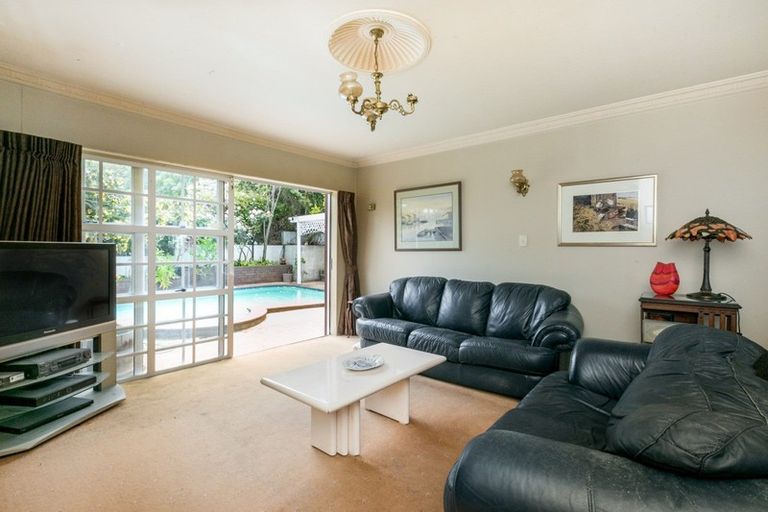 Photo of property in 12 Ewan Place, Taradale, Napier, 4112