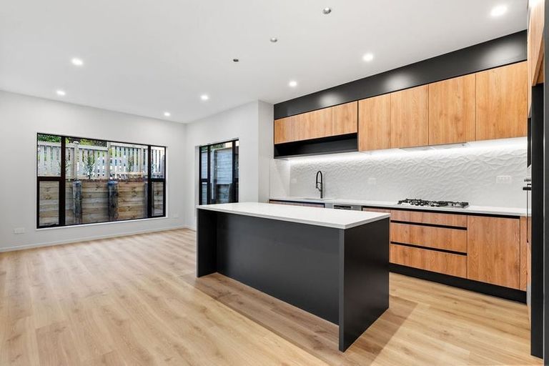 Photo of property in 13 Bushlands Park Drive, Albany, Auckland, 0632