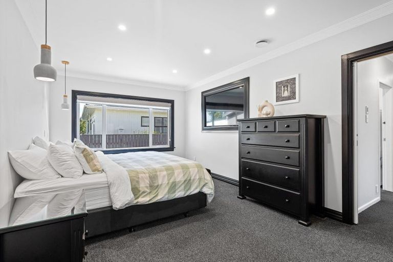 Photo of property in 73 Kawiu Road, Levin, 5510