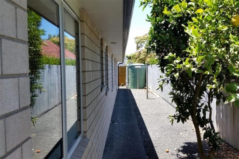 Photo of property in 12a Kervil Avenue, Te Atatu Peninsula, Auckland, 0610