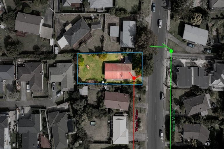 Photo of property in 4 Hewlett Road, Massey, Auckland, 0614