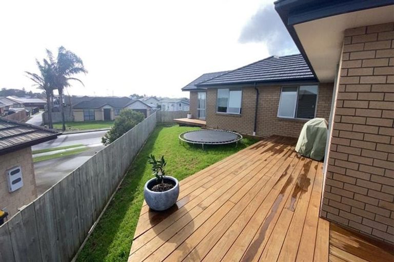 Photo of property in 9 Ripple Grove, Waiuku, 2123