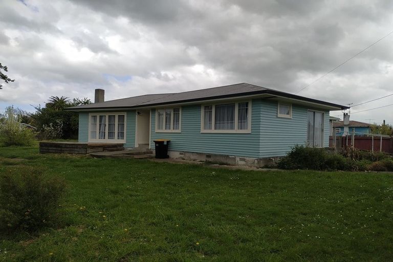 Photo of property in 75 Cameron Crescent, Masterton, 5810