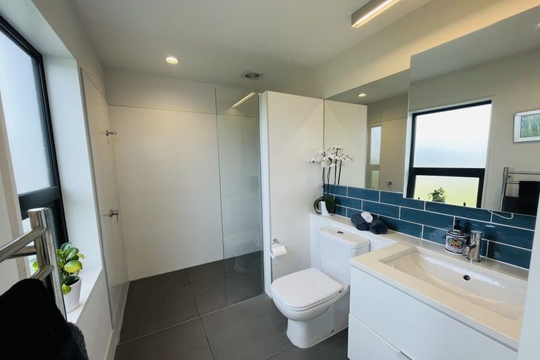 Photo of property in 240 Hobsonville Point Road, Hobsonville, Auckland, 0616