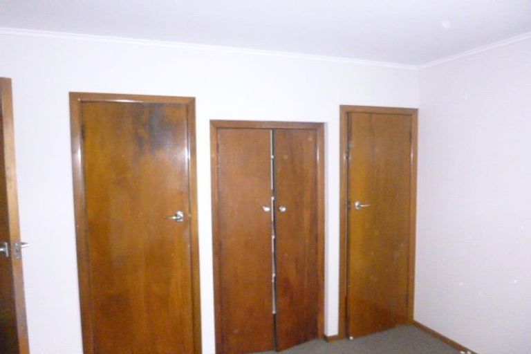 Photo of property in 2b Garden Road, Northland, Wellington, 6012