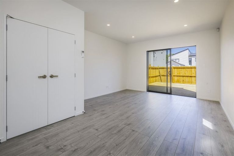 Photo of property in 49 Kairakau Street, Papakura, 2110