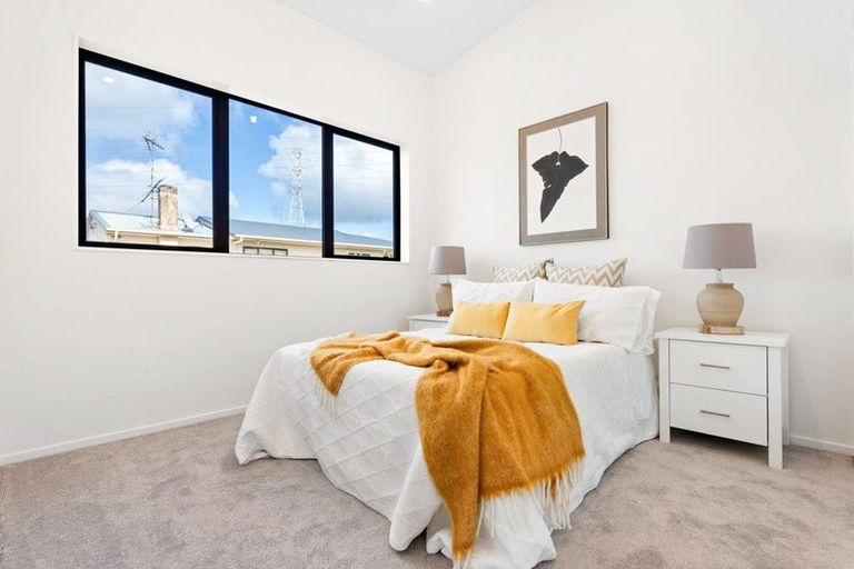 Photo of property in 4/122 Archibald Road, Kelston, Auckland, 0602