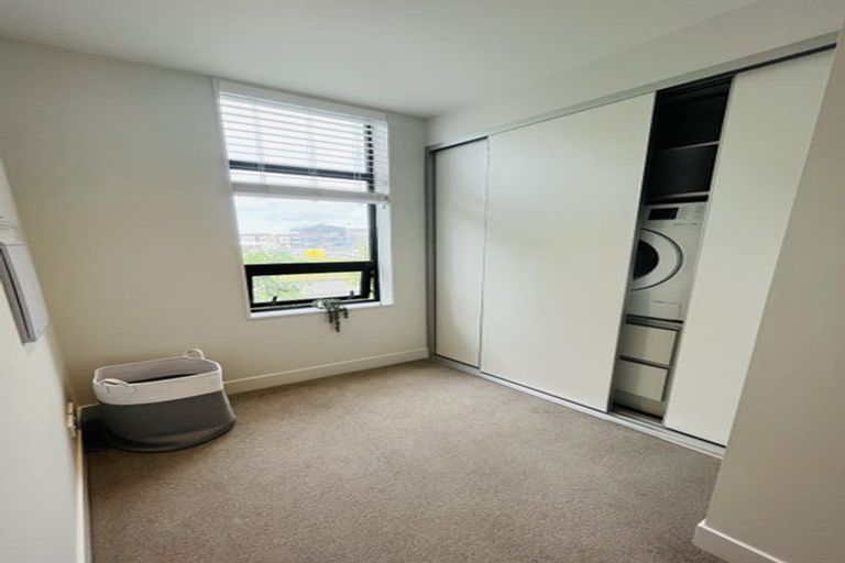 Photo of property in 240 Hobsonville Point Road, Hobsonville, Auckland, 0616