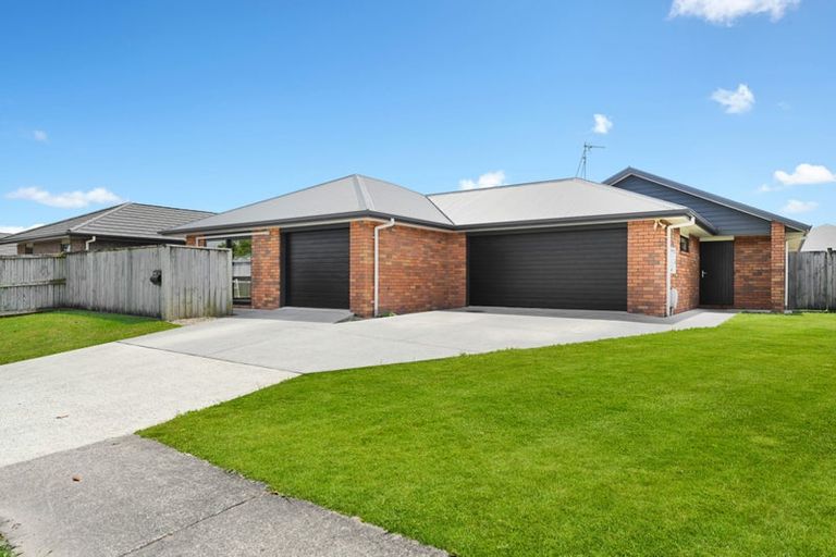 Photo of property in 4 Piwakawaka Court, Rototuna North, Hamilton, 3210