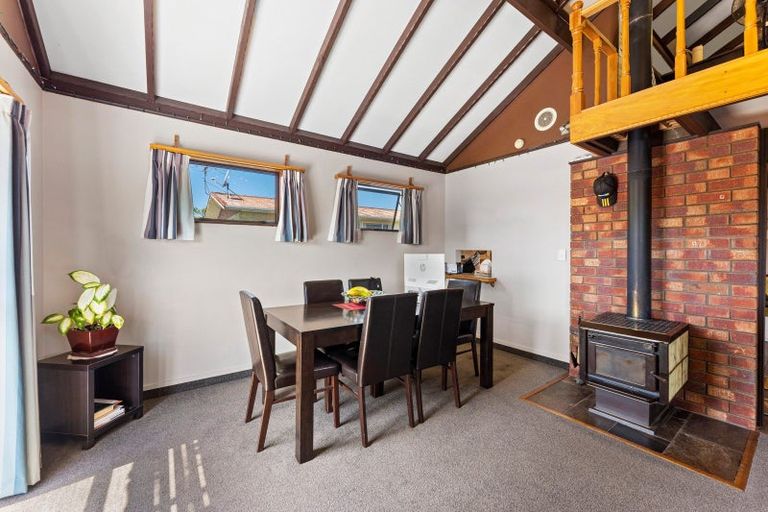 Photo of property in 10f2- Wilford Street, Wallaceville, Upper Hutt, 5018