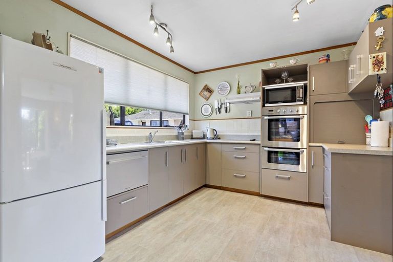 Photo of property in 50d Mcmaster Street, Greytown, 5712