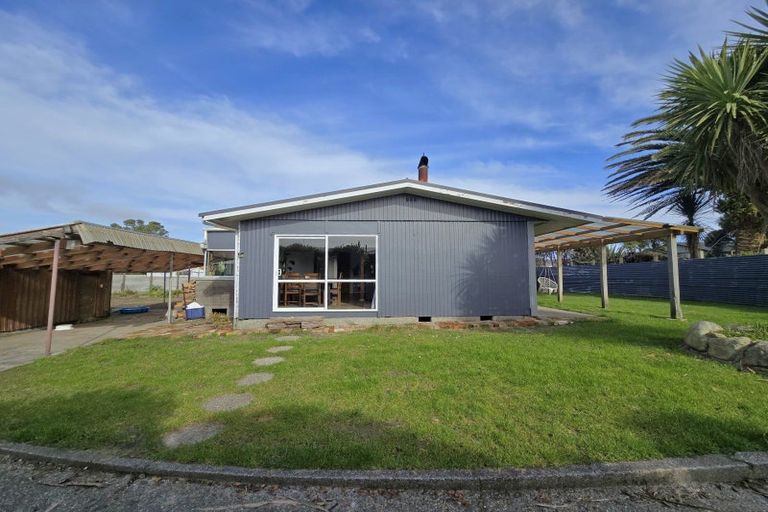 Photo of property in 210 Revell Street, Hokitika, 7810