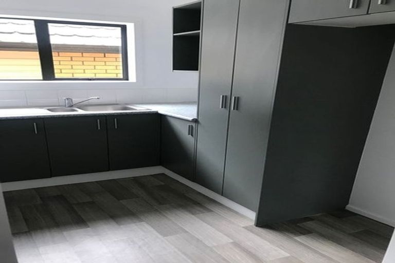Photo of property in St Claire Village, 141/172 Mcleod Road, Te Atatu South, Auckland, 0610