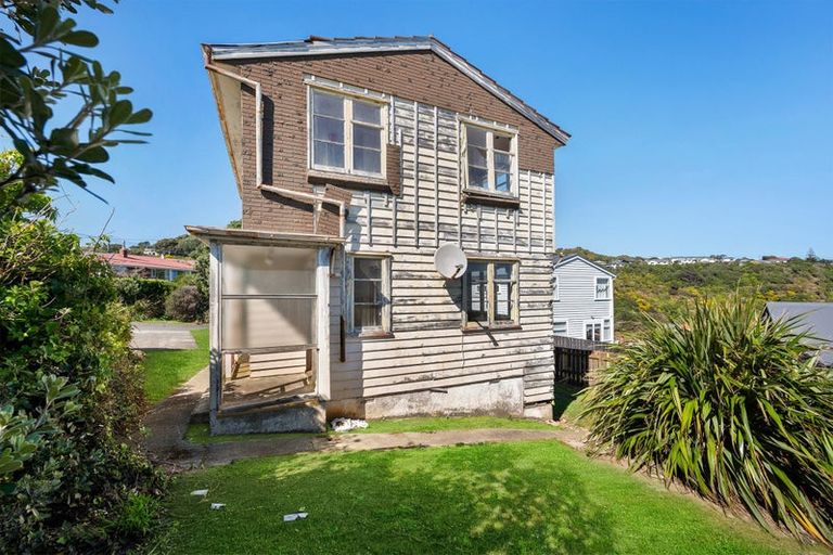 Photo of property in 18 Tukanae Street, Strathmore Park, Wellington, 6022