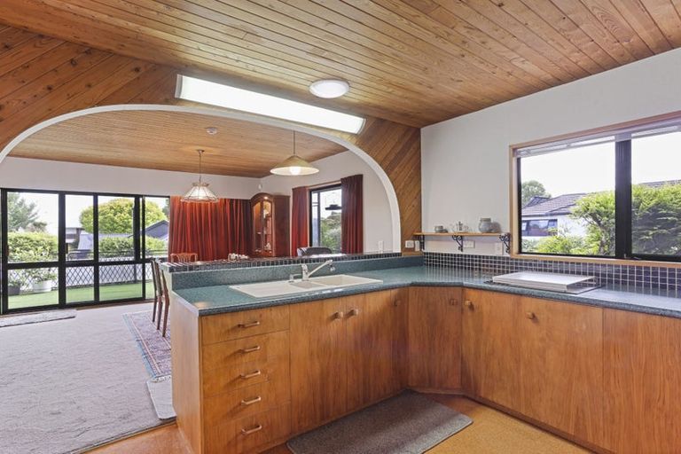 Photo of property in 80 Regency Crescent, Redwood, Christchurch, 8051
