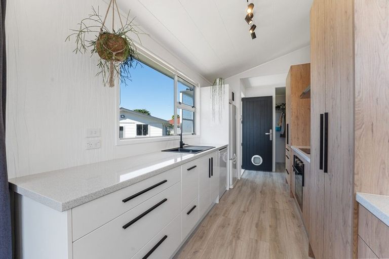 Photo of property in 3 Oberon Street, Stratford, 4332