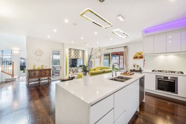 Photo of property in 42 Castlederg Drive, Flat Bush, Auckland, 2019