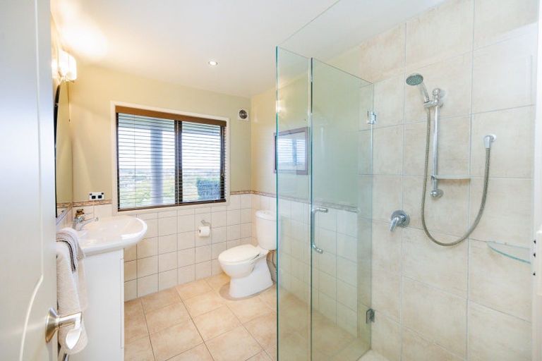 Photo of property in 18 Woodland Grove, Feilding, 4702