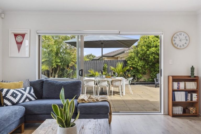 Photo of property in 16a Milton Road, Orewa, 0931