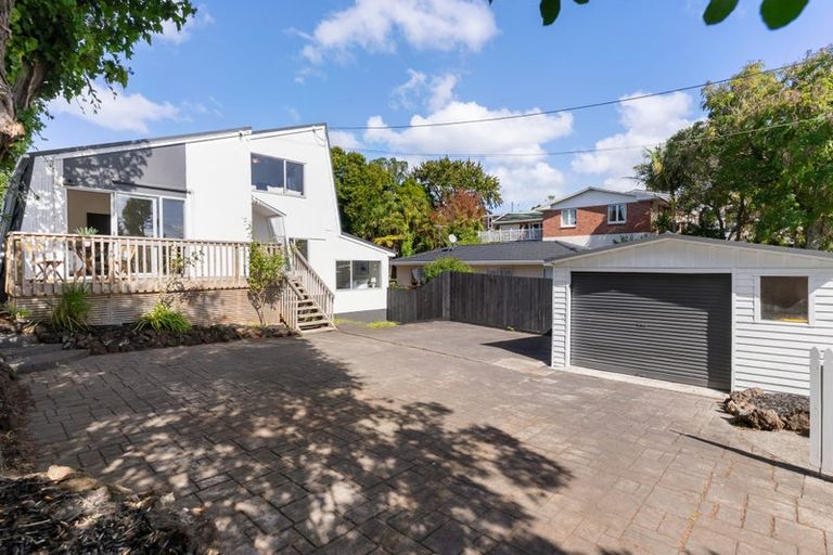 Photo of property in 8 Dakota Avenue, Beach Haven, Auckland, 0626