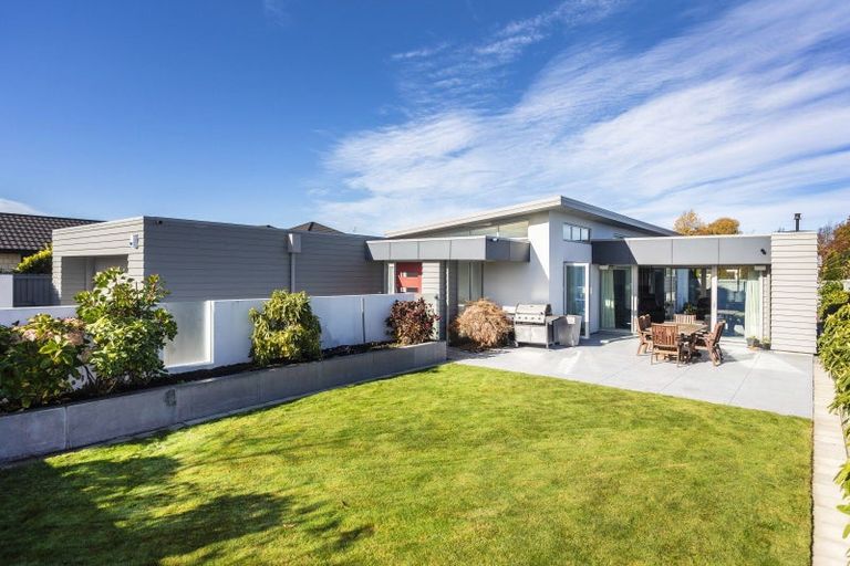 Photo of property in 21 Northwater Drive, Northwood, Christchurch, 8051
